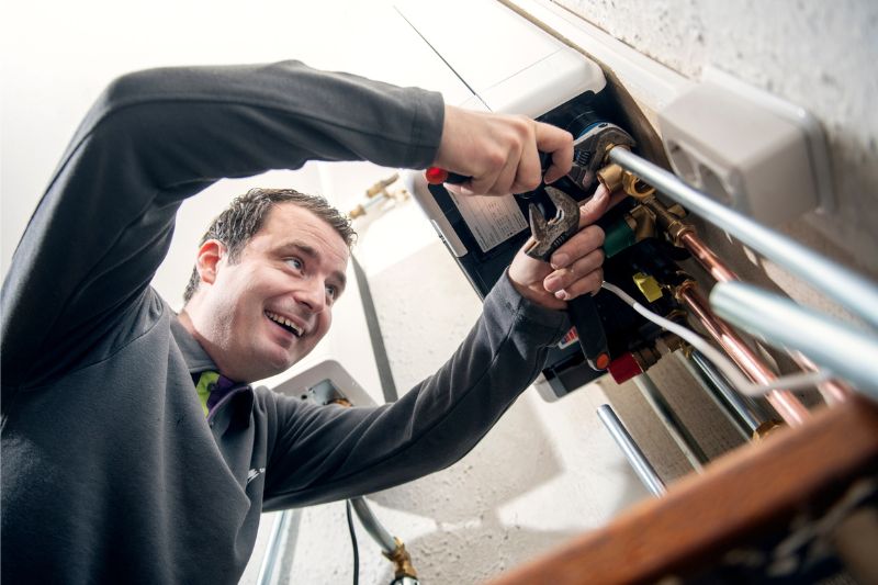 Senior warmtepompmonteurs worden inefficiënt ingezet